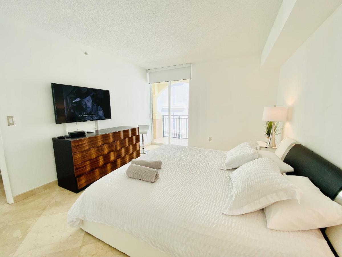 The King David Condos Miami Beach Bagian luar foto