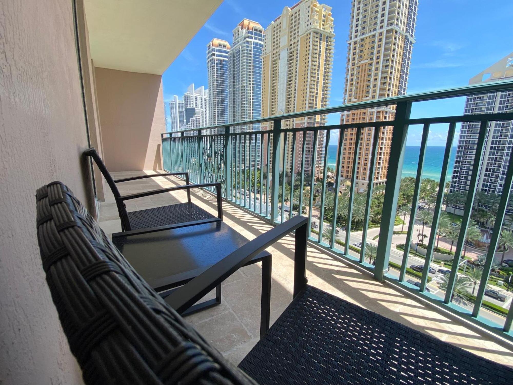 The King David Condos Miami Beach Bagian luar foto